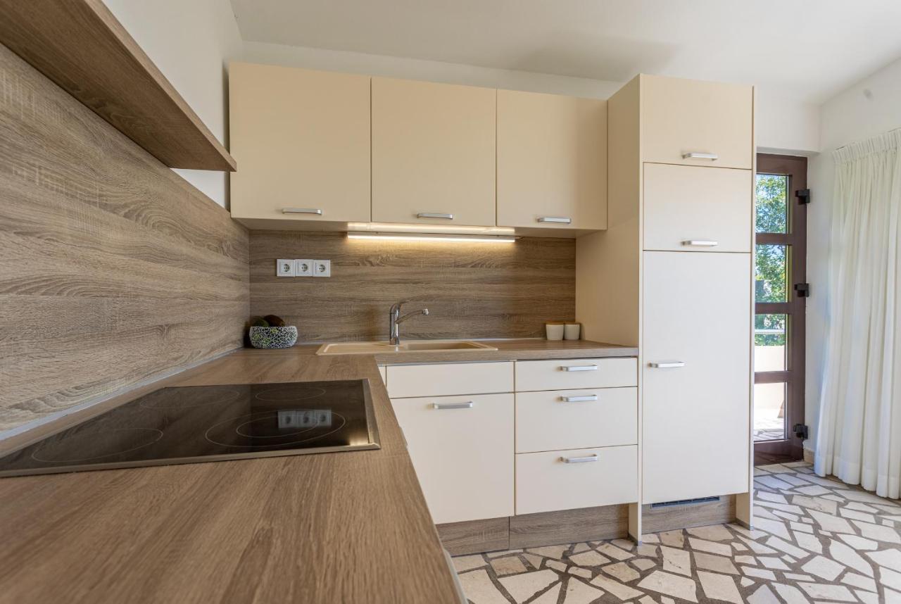 Apartments House Barbara 2 Kornić Zewnętrze zdjęcie