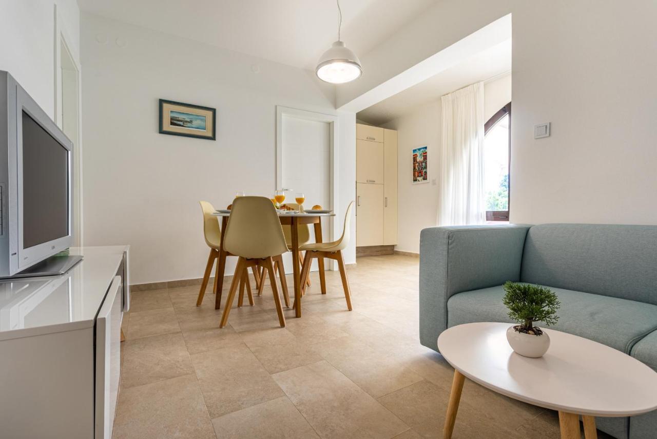 Apartments House Barbara 2 Kornić Zewnętrze zdjęcie
